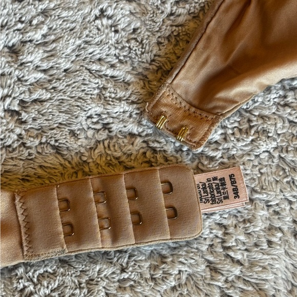 Victoria Secret Bombshell Bra 🤎 - Picture 3 of 5